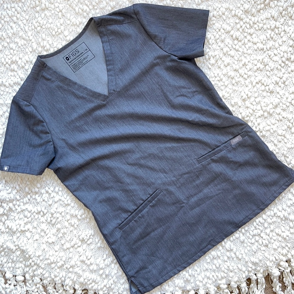 Figs Two Pocket Scrub Top XS